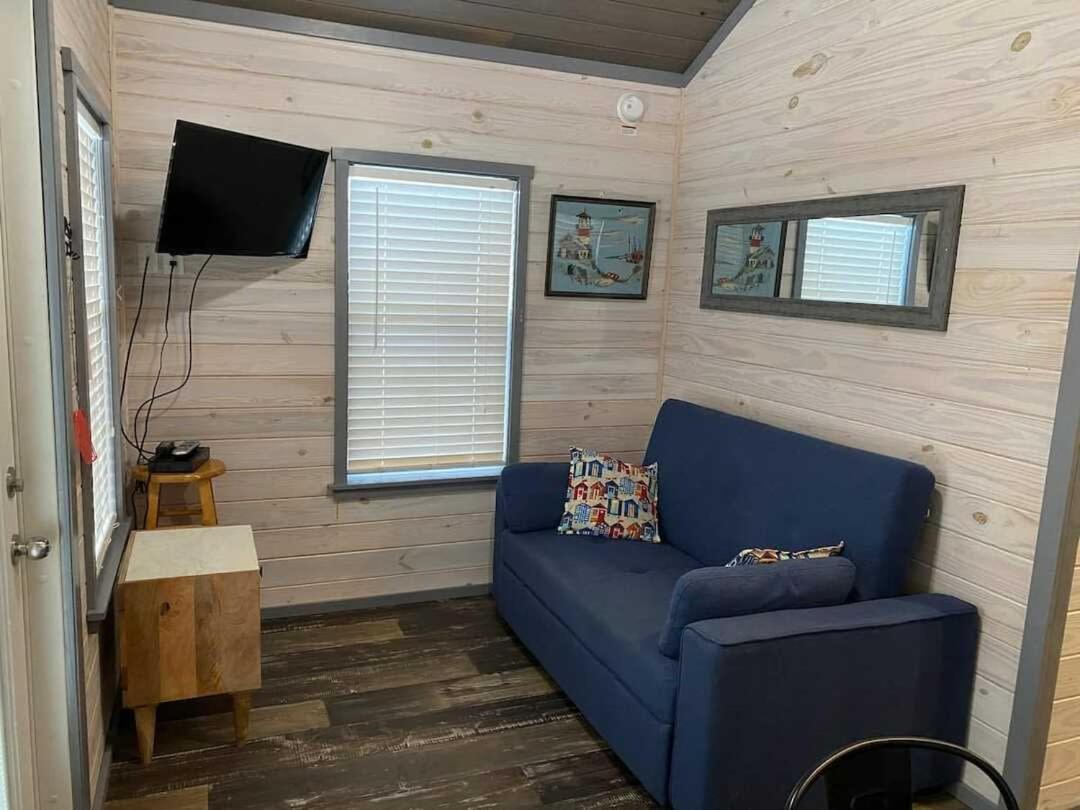 Surf City 2Br Park Home With Waterfront View And Parking Kültér fotó