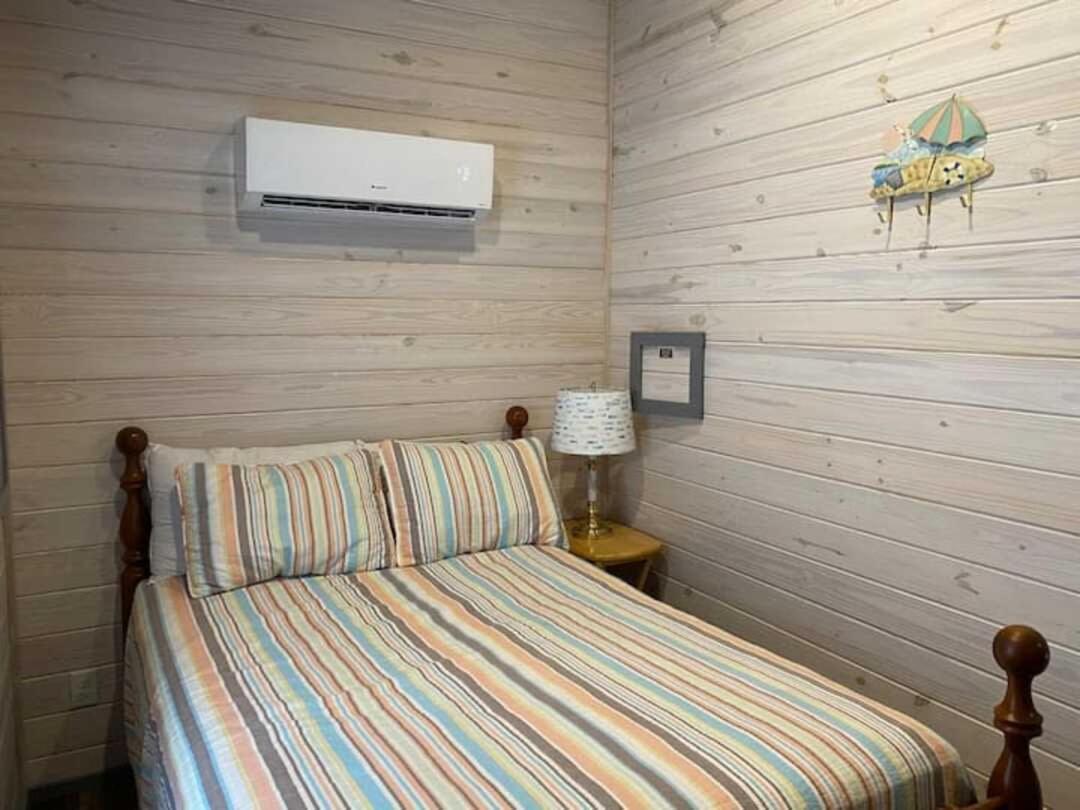Surf City 2Br Park Home With Waterfront View And Parking Kültér fotó
